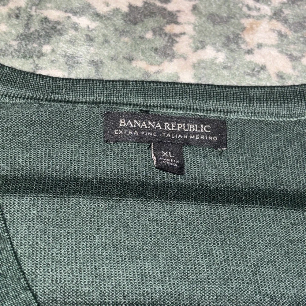Banana Republic‎ Extra Fine Italian Merino Wool Sweater Vneck Green Striped XL